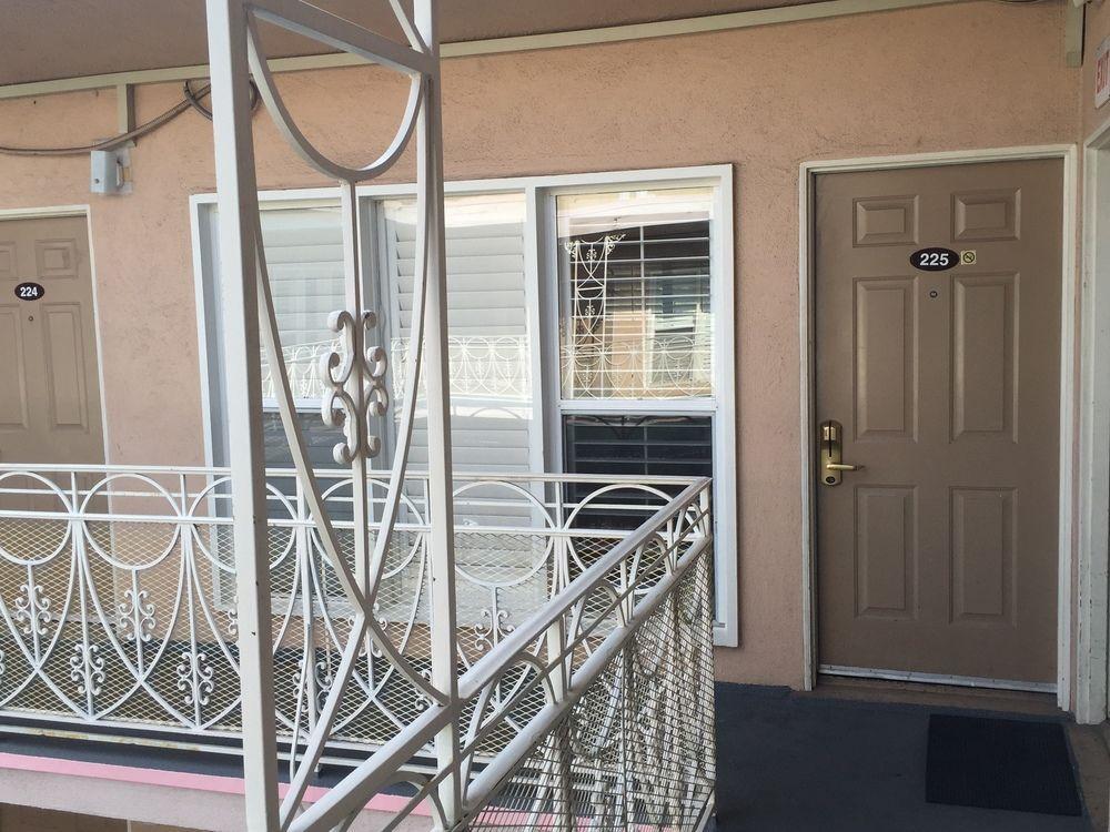 Bevonshire 2* Los Angeles